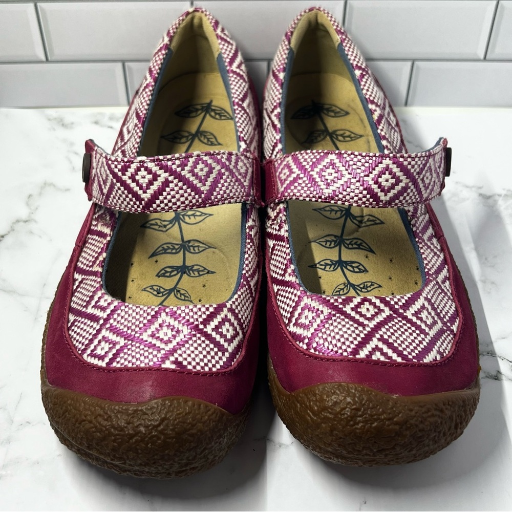 Keen Girls Mary Jane Flats in Magenta & White Tribal Print